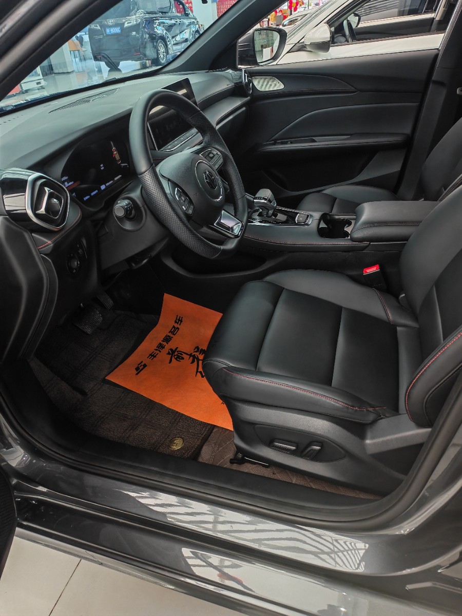 2025 #3 2025 immagine di auto #3