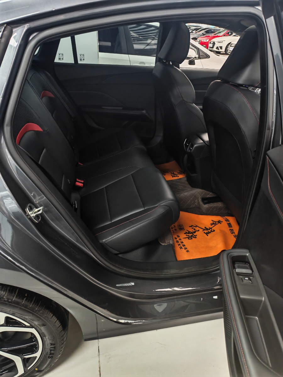 2025 #5 2025 immagine di auto #5