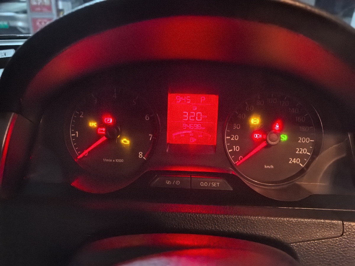 Volkswagen Santana 2015 car image #5
