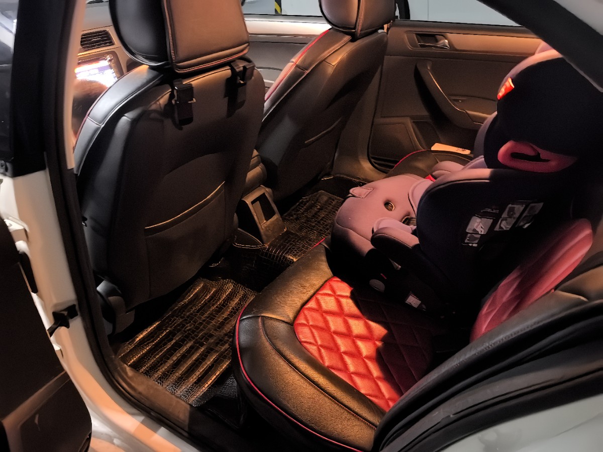 Volkswagen Santana 2015 car image #7