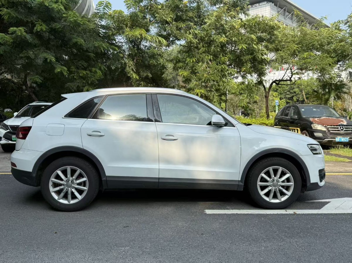 Audi Q3 2015 #4 Audi Q3 2015 car image #4