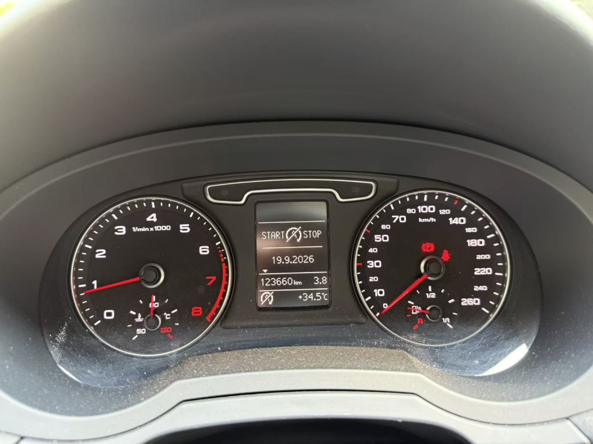 Audi Q3 2015 #9 Audi Q3 2015 car image #9