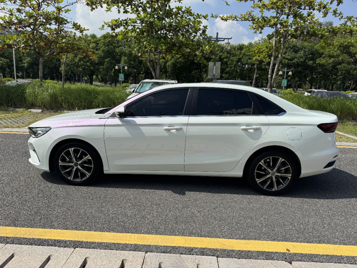 GEELY Emgrand 2021 car image #7