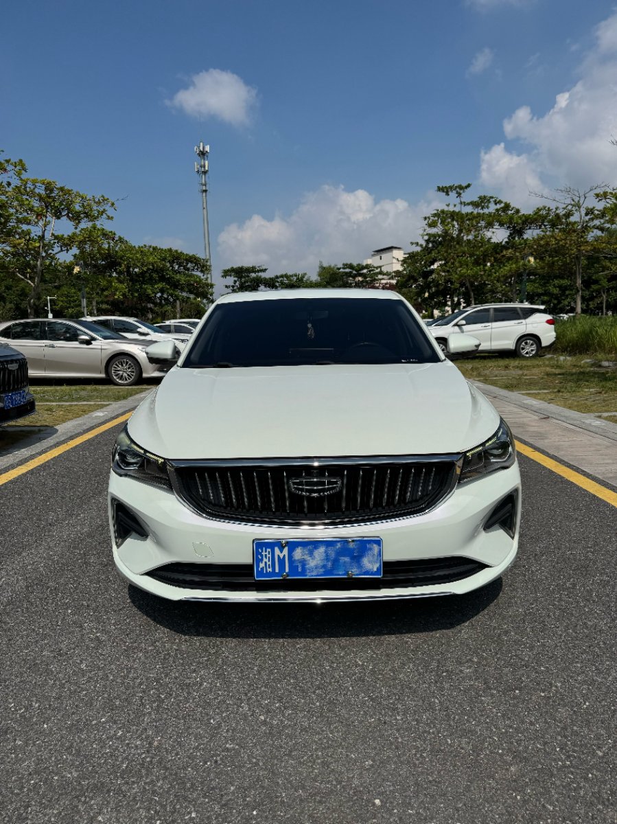 GEELY Emgrand 2021 car image #2