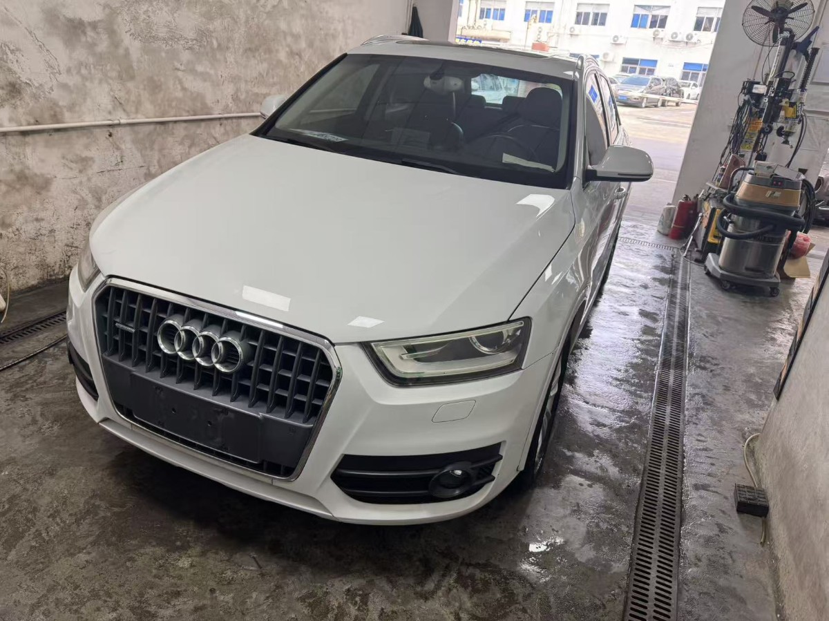 Audi Q3 2015 Audi Q3 2015 car image