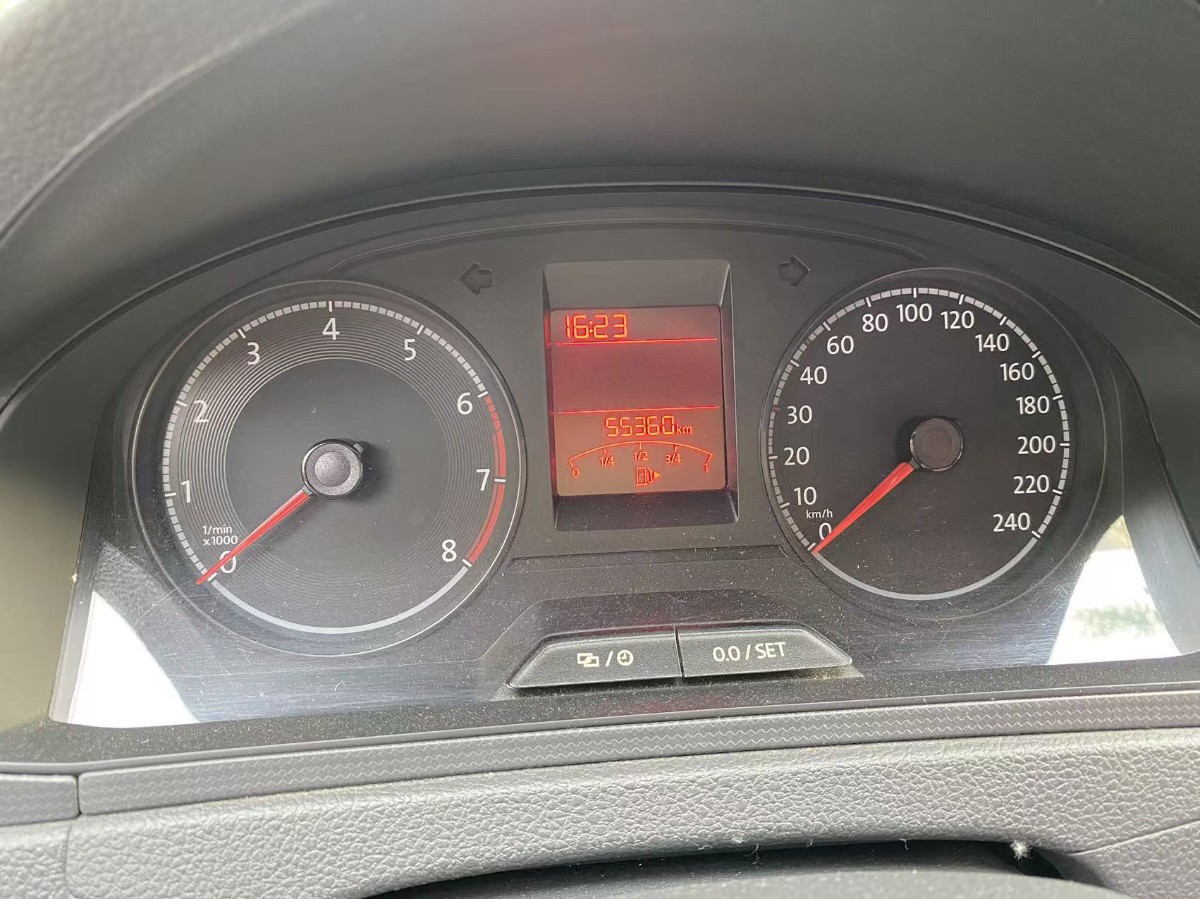 Volkswagen Santana 2018 car image #8