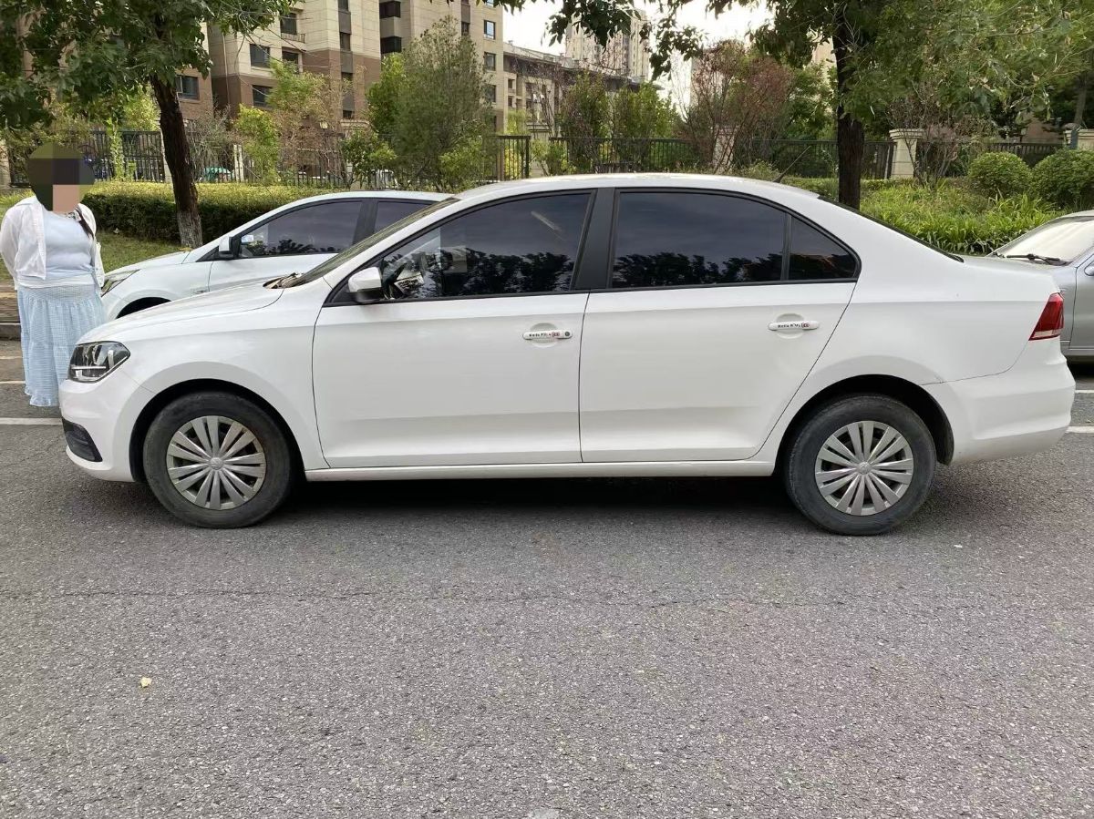 Volkswagen Santana 2018 car image #3