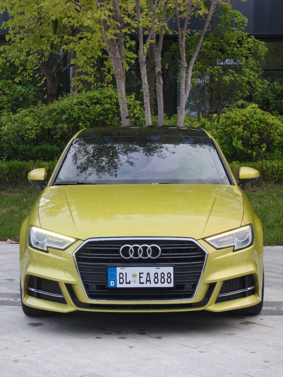 Audi A3 2017 car image #2