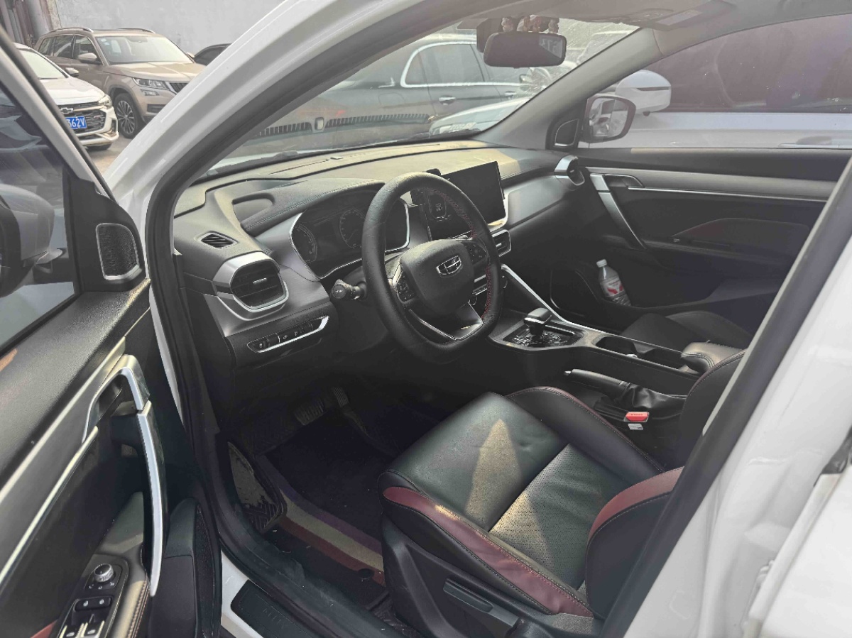 GEELY Coolray 2022 #4 GEELY Coolray 2022 car image #4