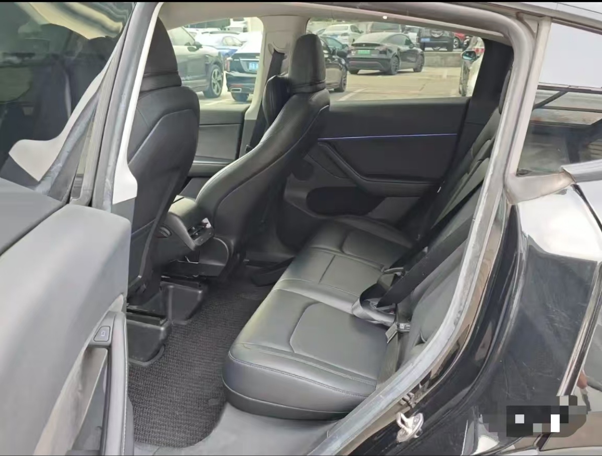 Tesla Model Y 2022 car image #4