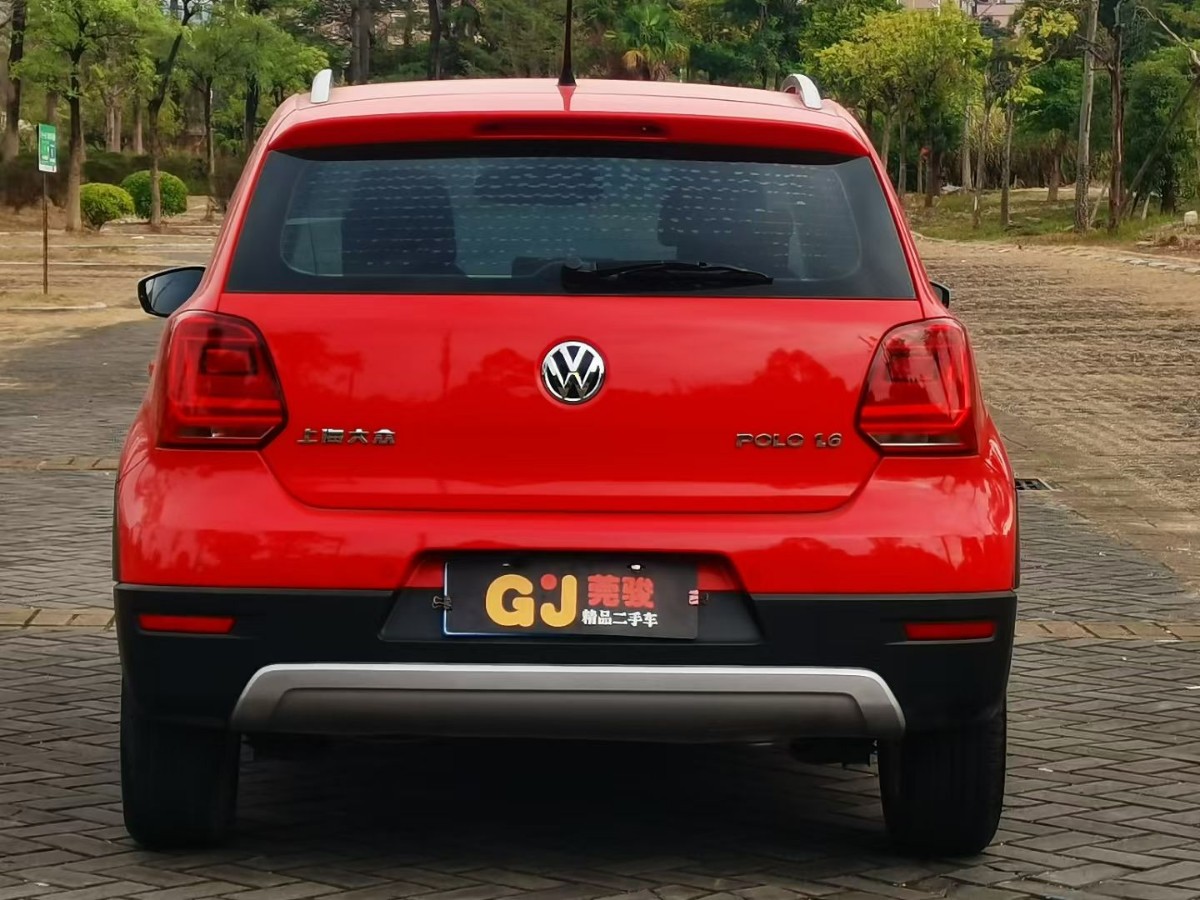 Volkswagen Polo 2016 car image #5