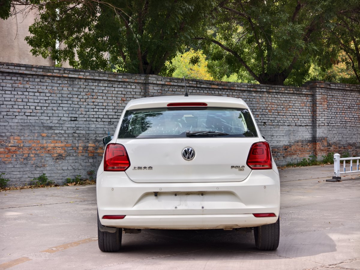 Volkswagen Polo 2016 car image #7