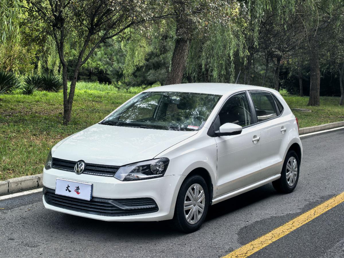 Volkswagen Polo 2017 car image 