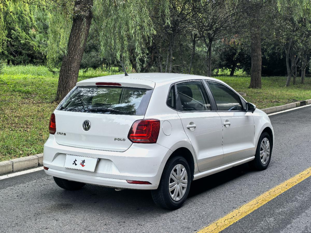 Volkswagen Polo 2017 car image #4