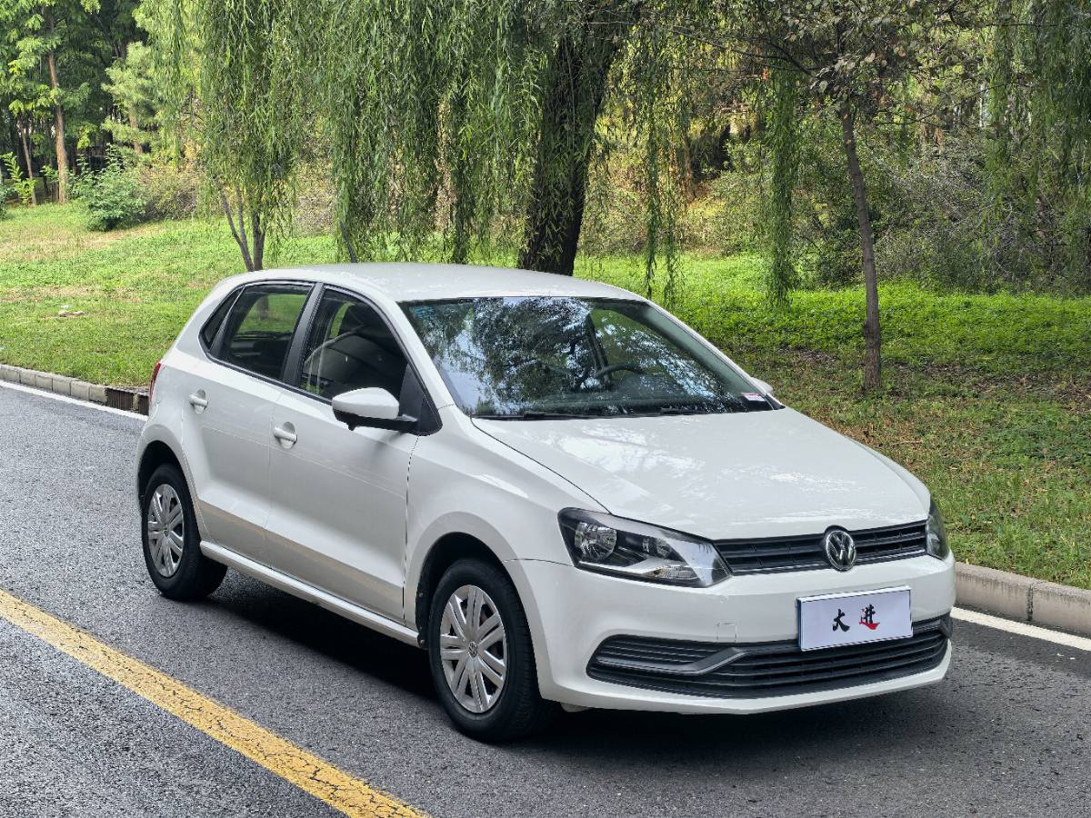 Volkswagen Polo 2017 car image #3