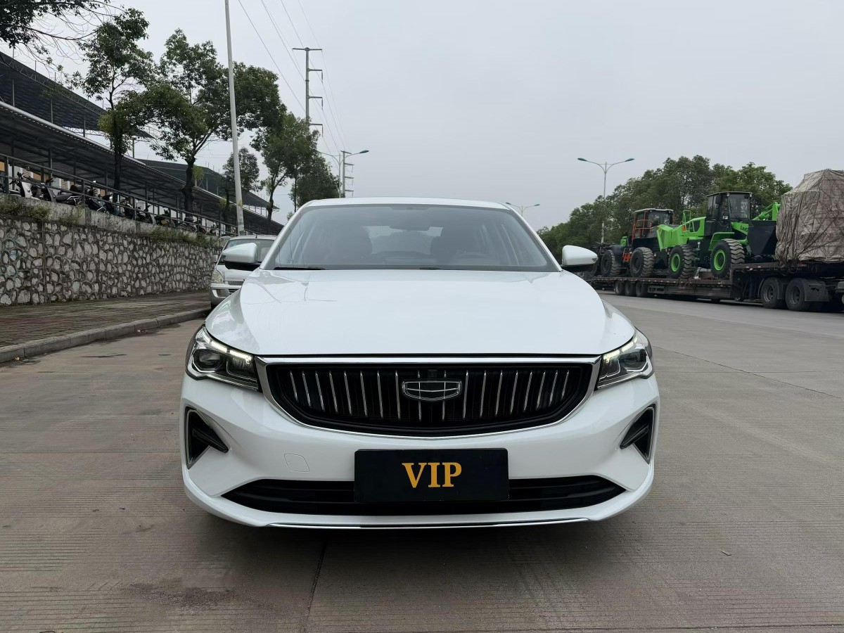 GEELY Emgrand 2023 car image #2