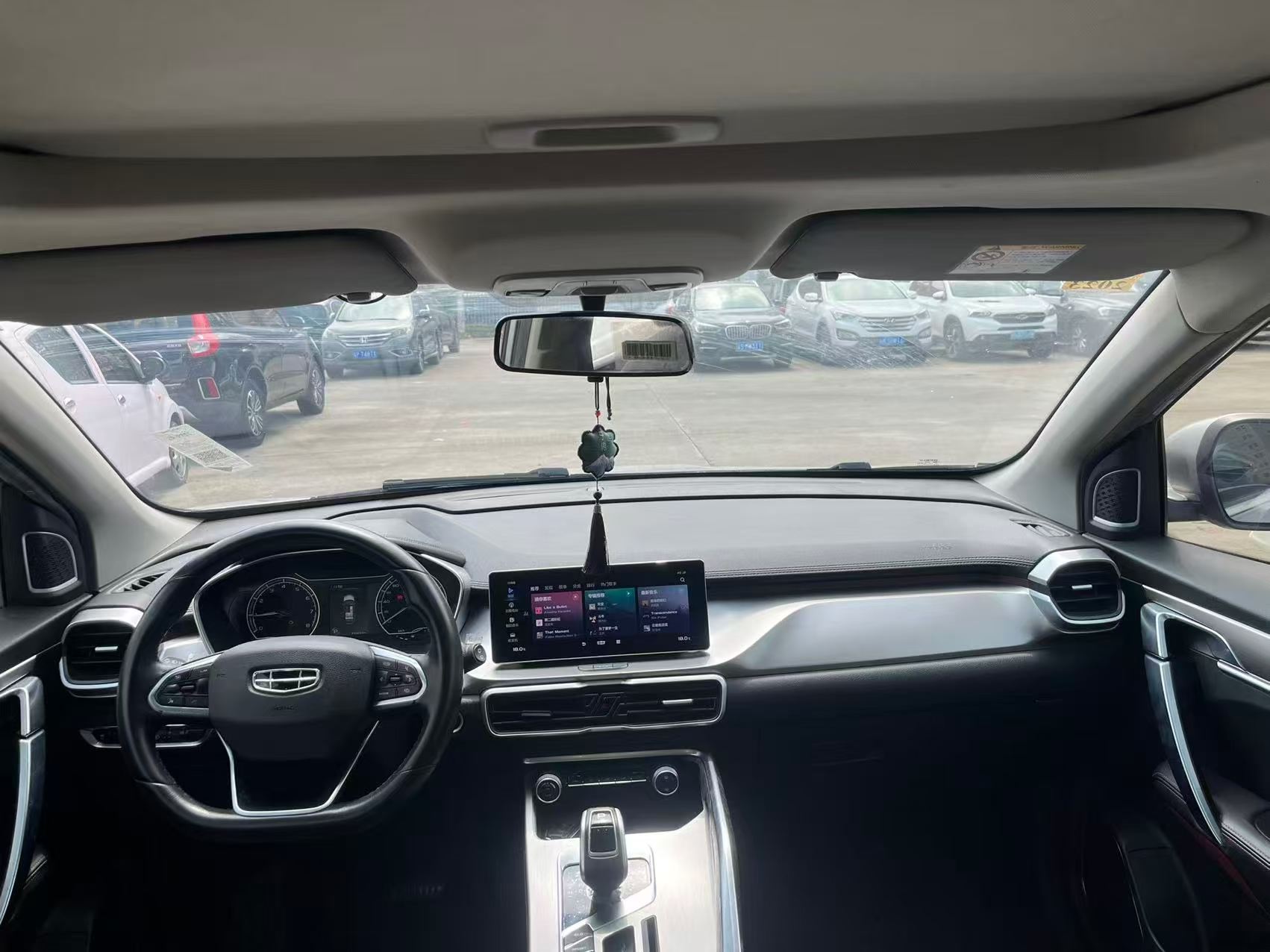 GEELY Coolray 2021 #3 GEELY Coolray 2021 car image #3