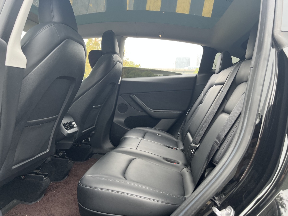 Tesla Model Y 2022 #12 Tesla Model Y 2022 car image #12