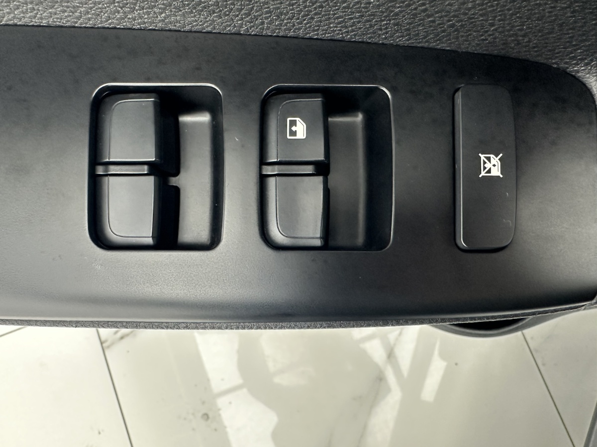 Kia KX1 2023 car image #11