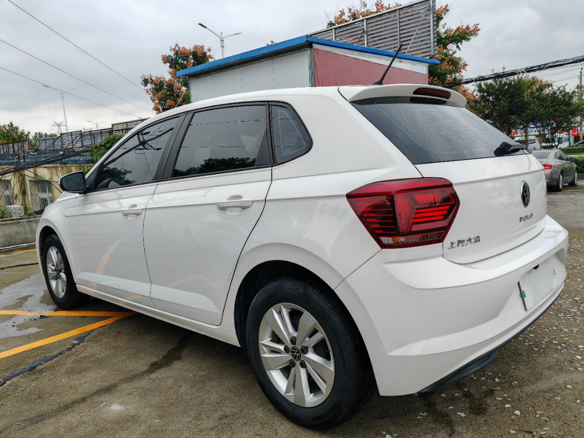 Volkswagen Polo 2021 car image #6