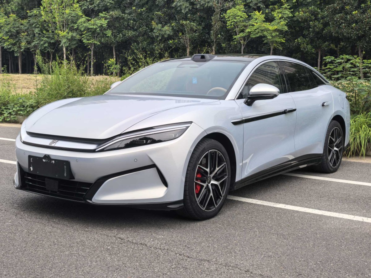 BYD HanL 2025 car image 