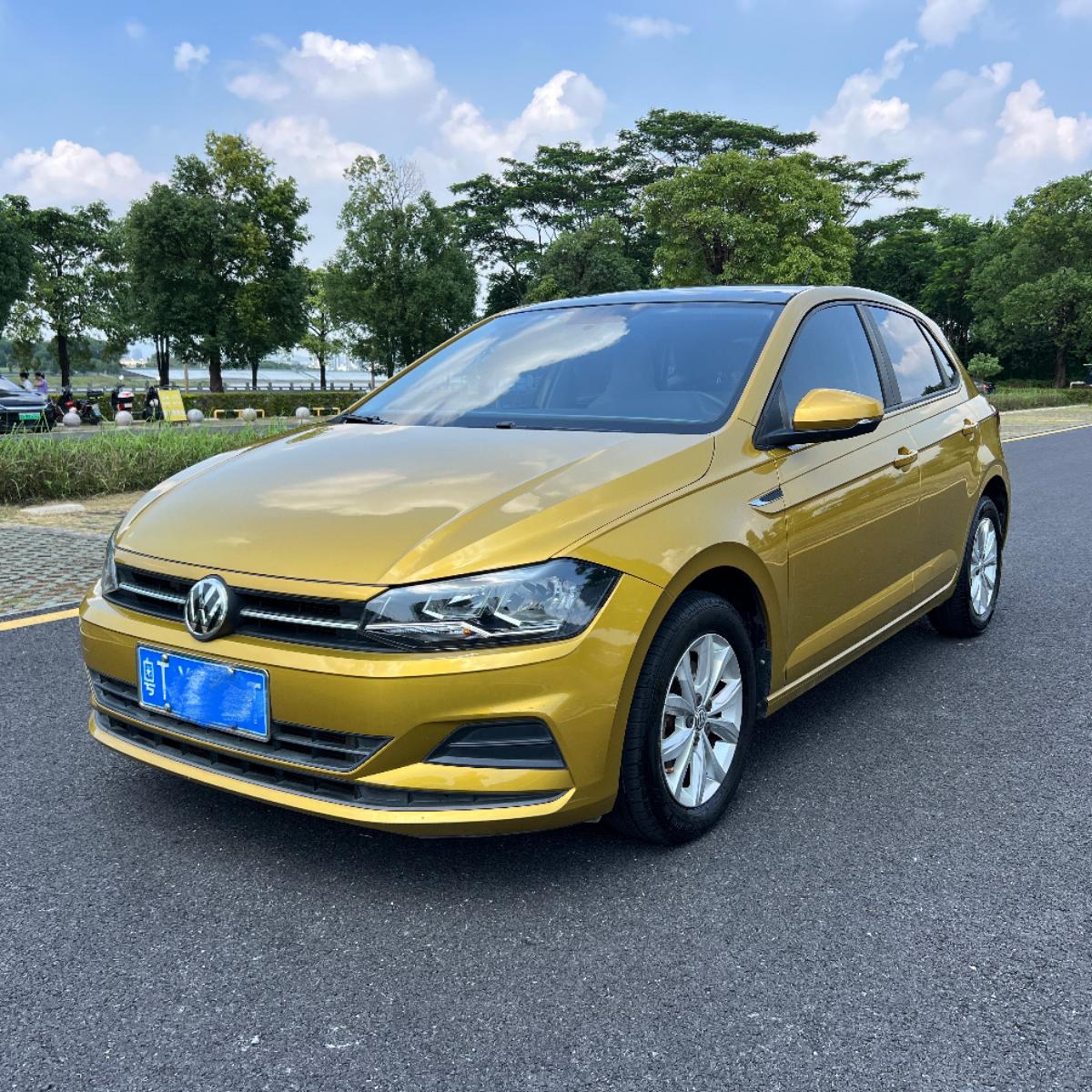 Volkswagen Polo 2021 car image 