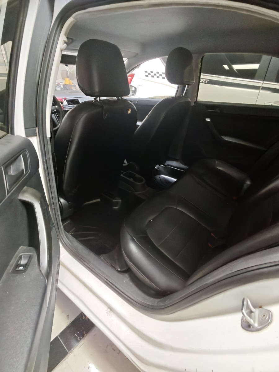 Volkswagen Santana 2018 car image #4