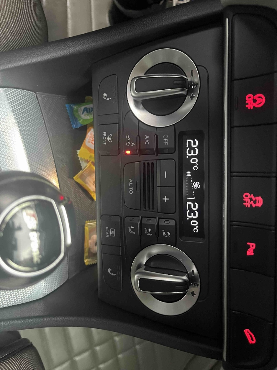 Audi Q3 2013 #7 Audi Q3 2013 car image #7