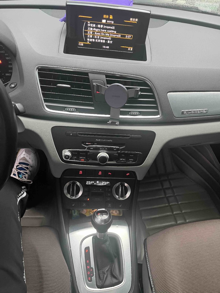 Audi Q3 2013 #6 Audi Q3 2013 car image #6