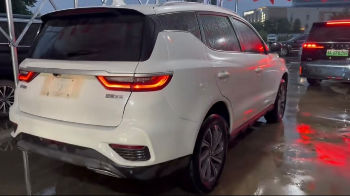 GEELY Vision X6 2021 car image #4