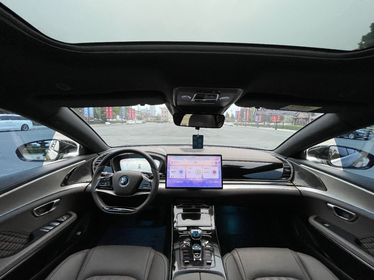 BYD Han 2023 car image #7