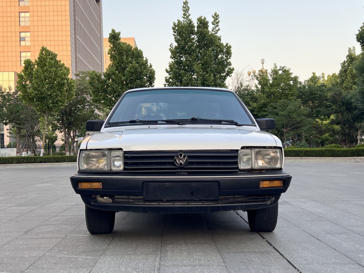 Volkswagen Santana Classic 2013 car image #2