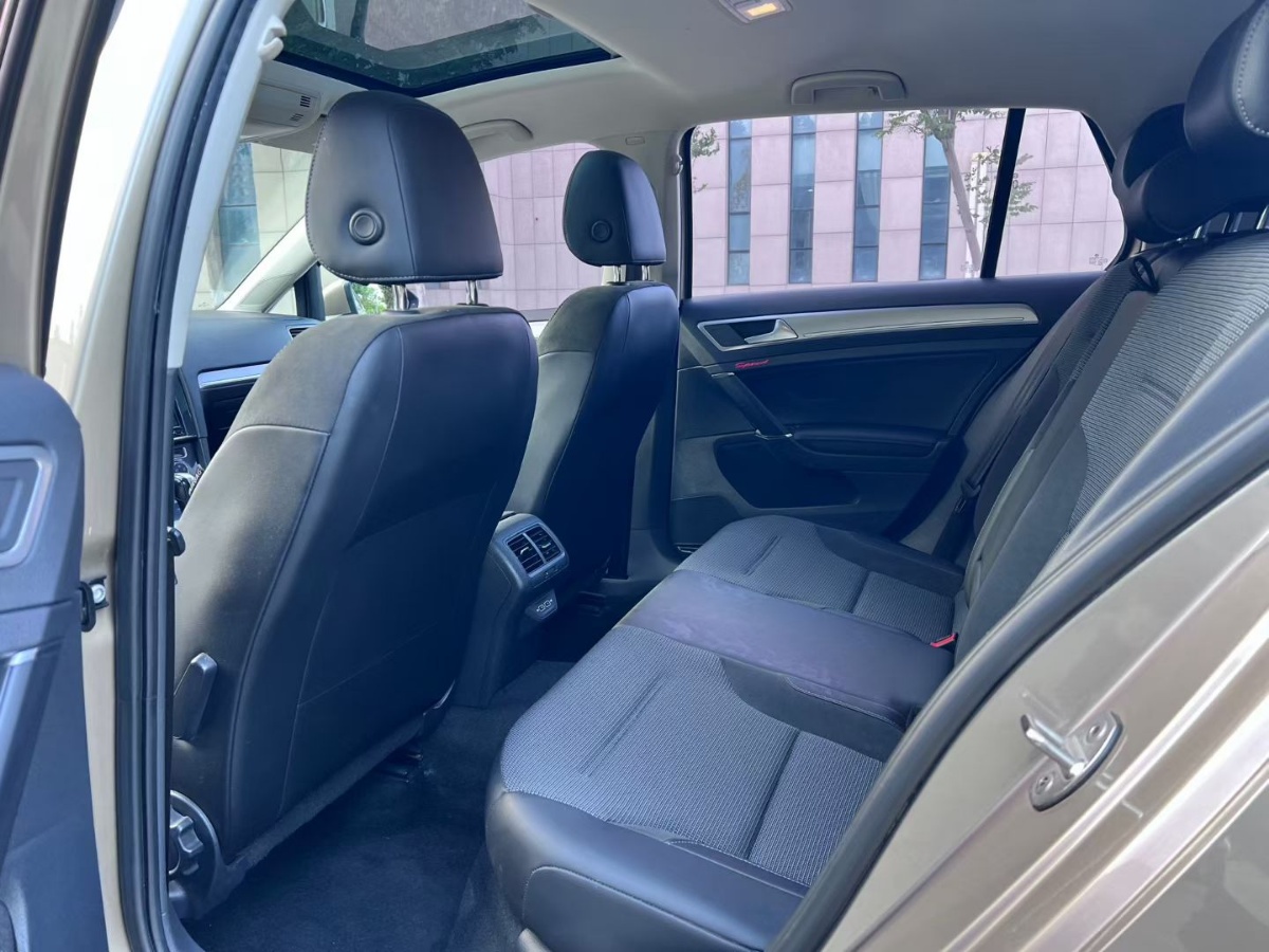 Volkswagen Golf 2019 #8 Volkswagen Golf 2019 car image #8
