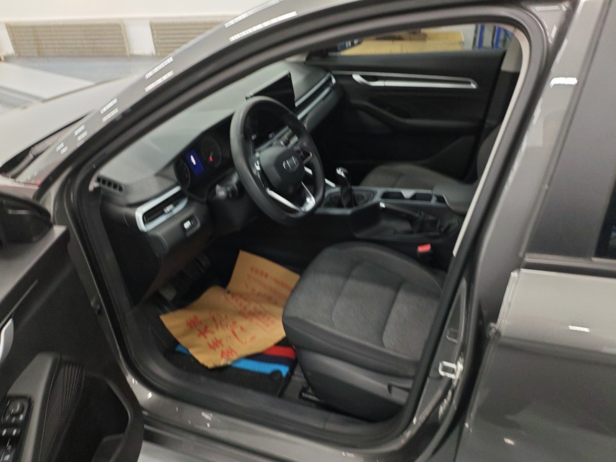 GEELY Emgrand 2025 #3 GEELY Emgrand 2025 car image #3
