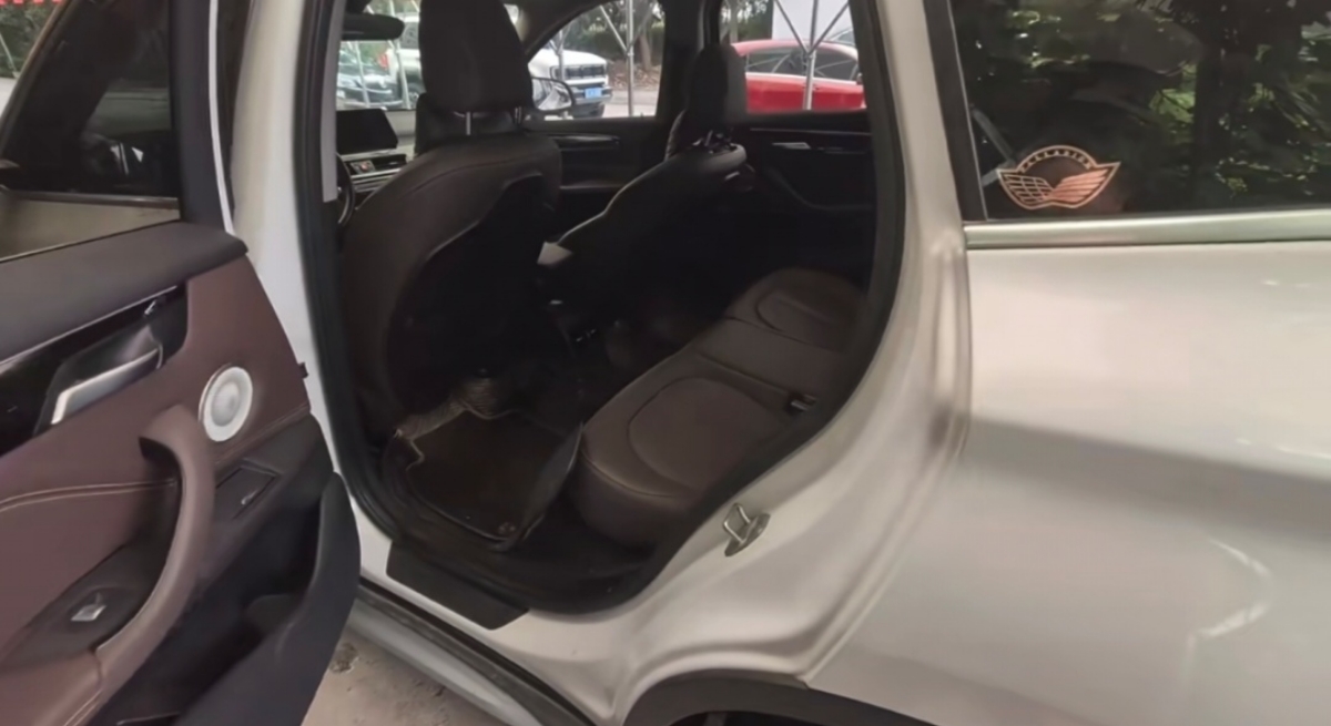 BMW X1 2021 car image #3