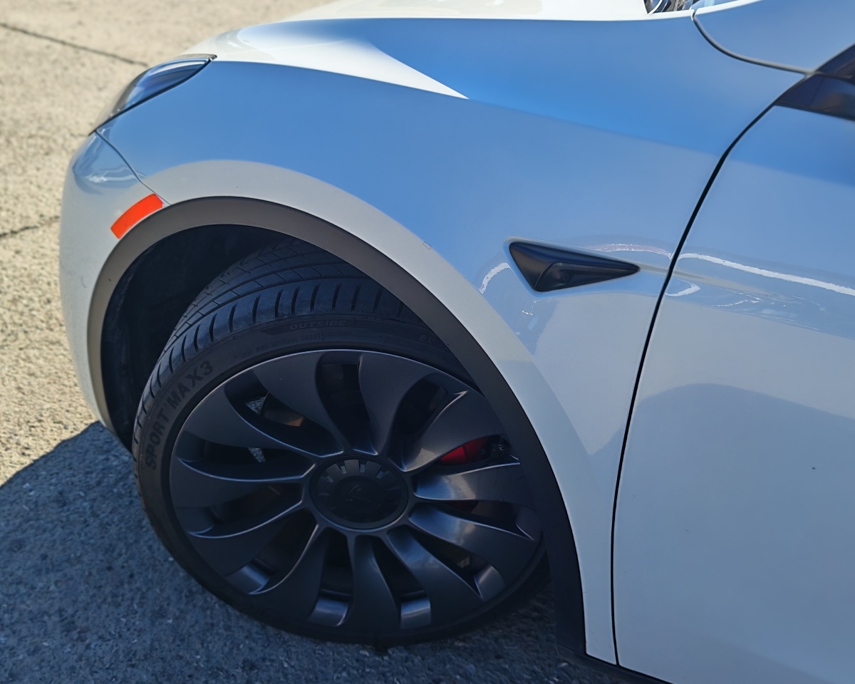 Tesla Model Y 2022 #6 Tesla Model Y 2022 car image #6