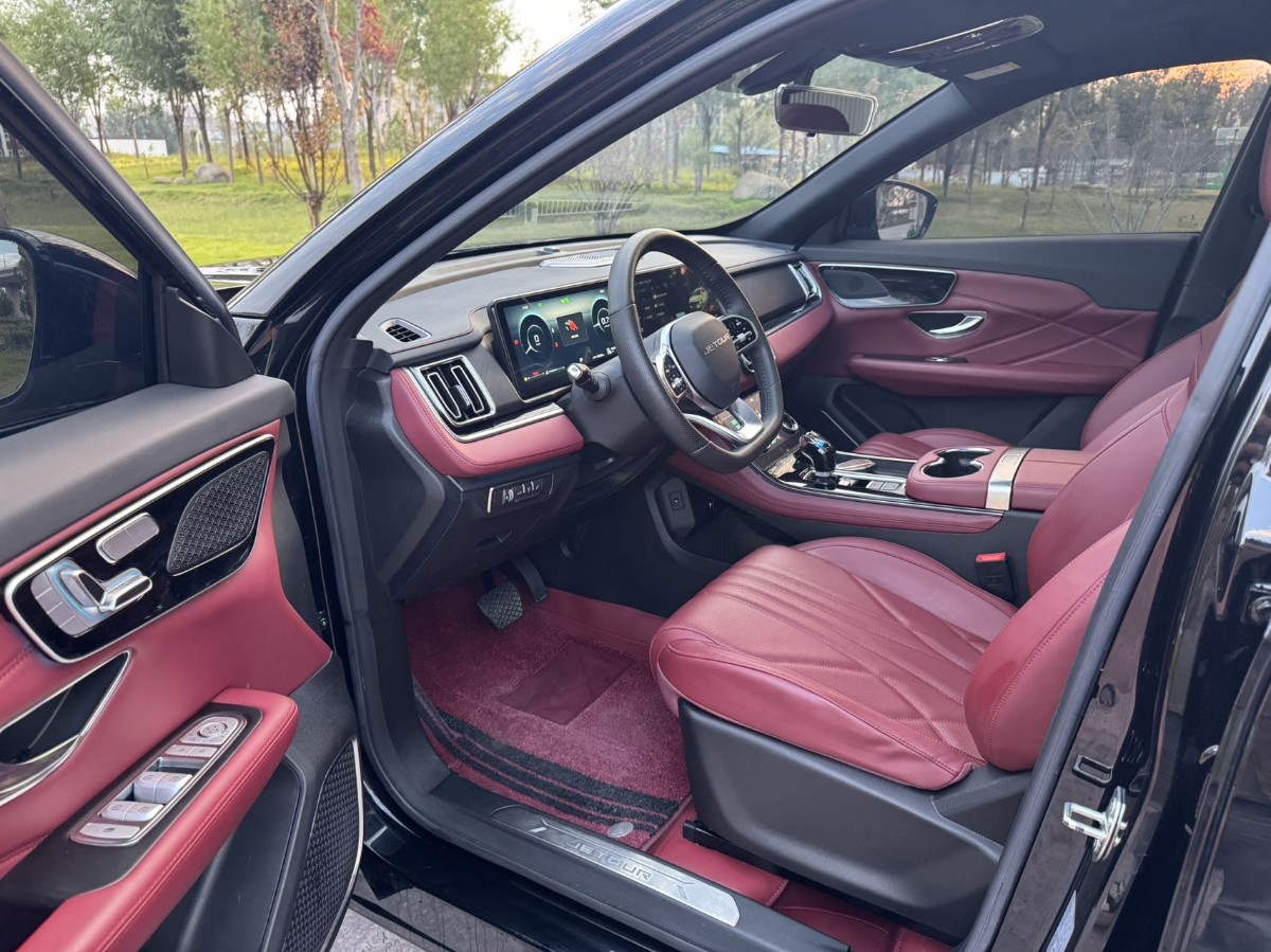 Jetour X70 PLUS 2024 car image #6