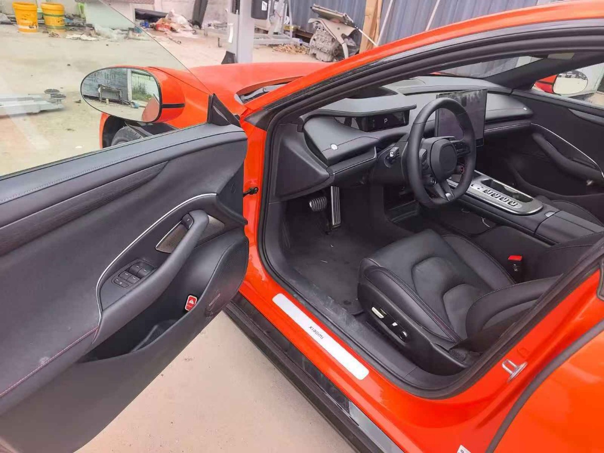 MI SU7 2025 car image #2