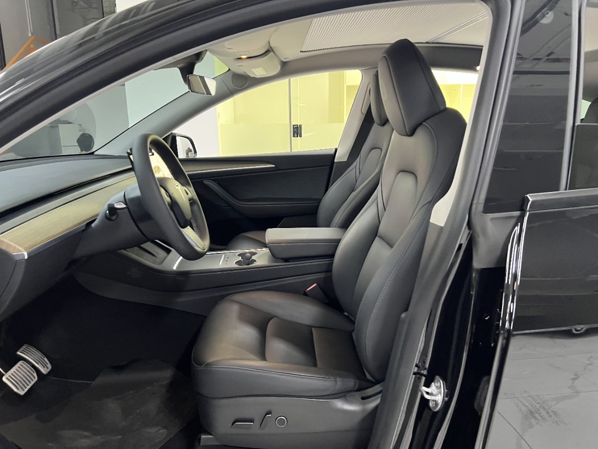Tesla Model Y 2022 #6 Tesla Model Y 2022 car image #6