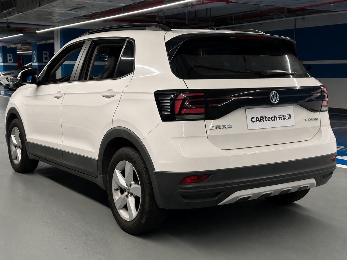 Volkswagen T-Cross 2020 car image #7