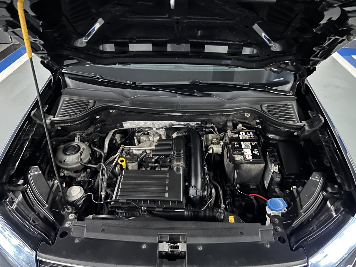 Volkswagen Tharu 2021 car image #11