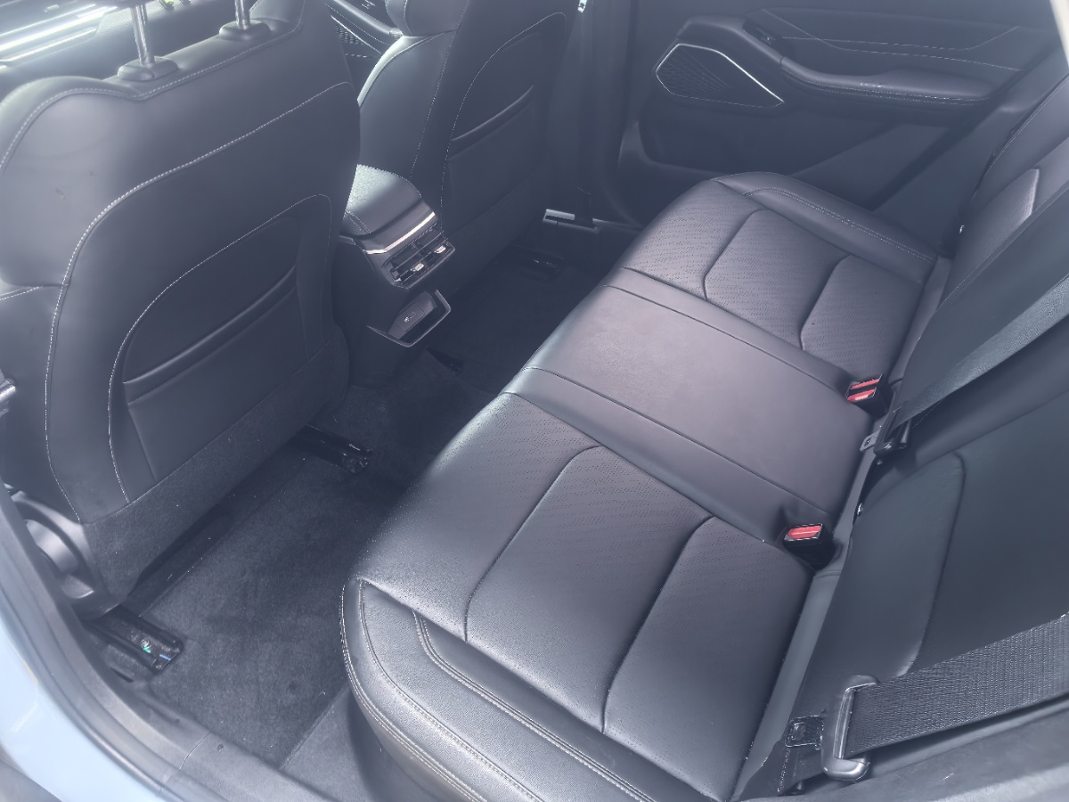 GEELY Emgrand 2024 #5 GEELY Emgrand 2024 car image #5