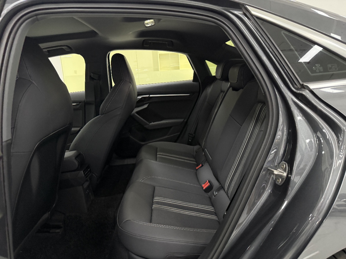 Audi A3 2021 car image #7
