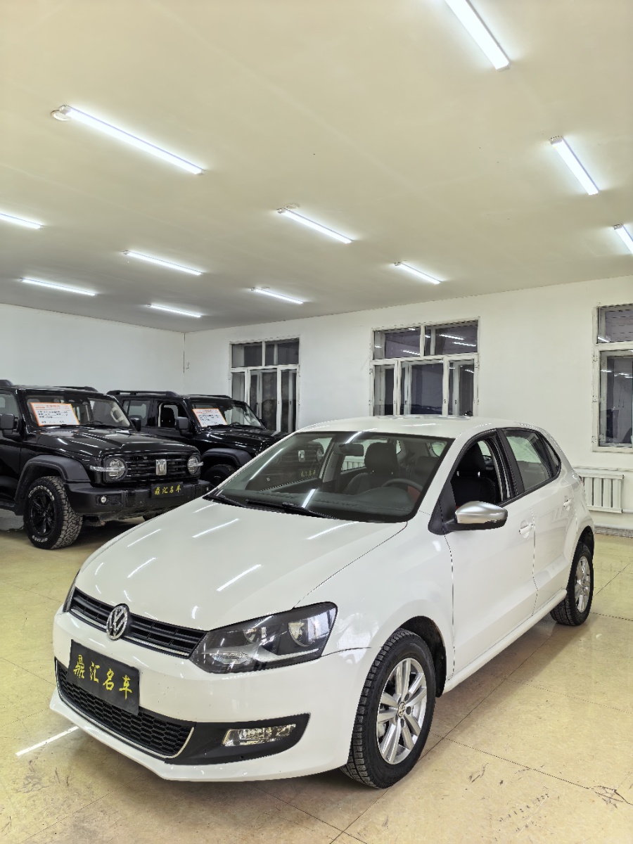 Volkswagen Polo 2018 car image #3