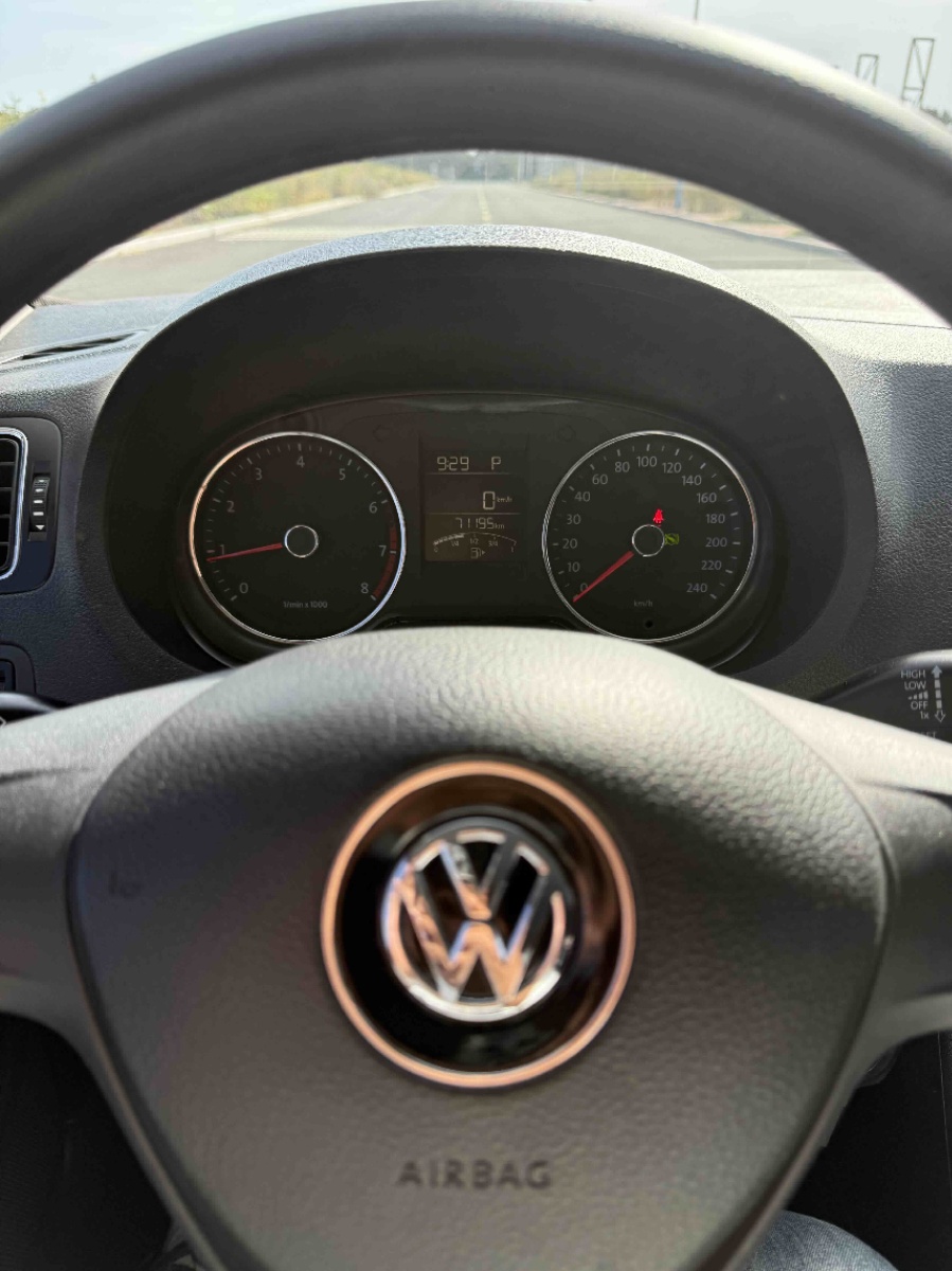Volkswagen Polo 2014 #9 Volkswagen Polo 2014 car image #9
