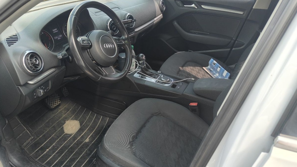 Audi A3 2017 car image #3