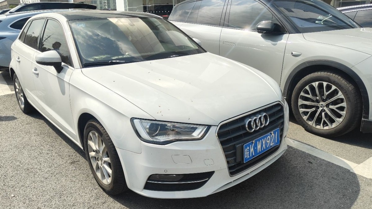 Audi A3 2017 car image #2
