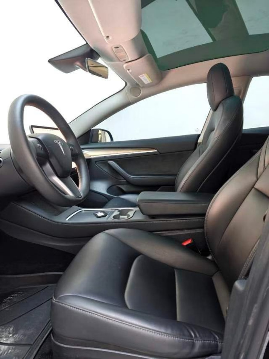 Tesla Model Y 2023 #3 Tesla Model Y 2023 car image #3