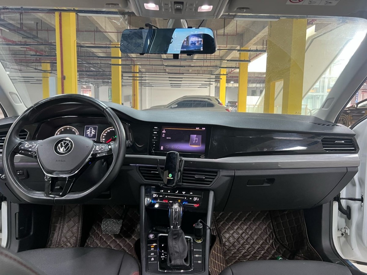 Volkswagen Bora 2021 car image #5