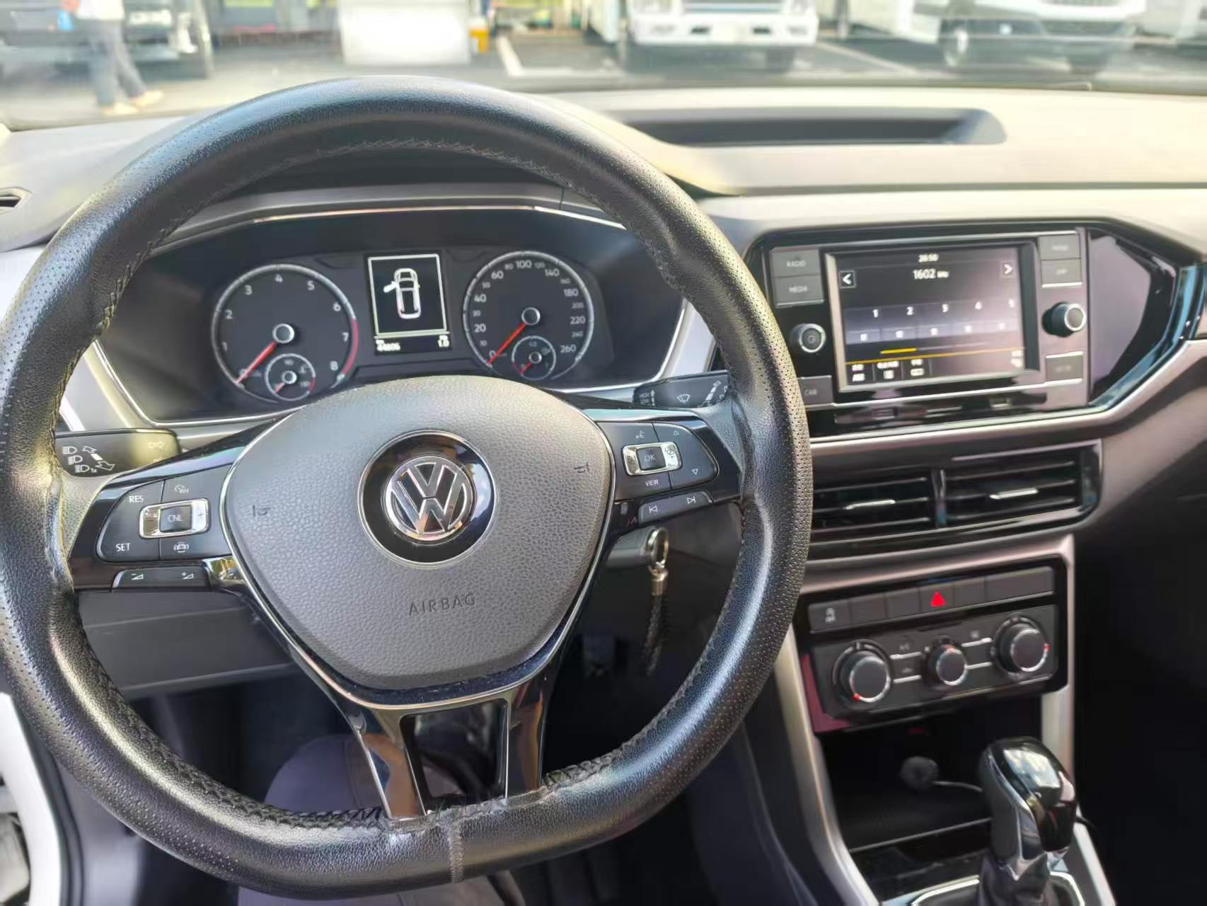 Volkswagen T-Cross 2019 #5 Volkswagen T-Cross 2019 car image #5